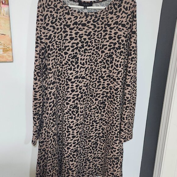 Dress with pockets - Picture 4 of 4